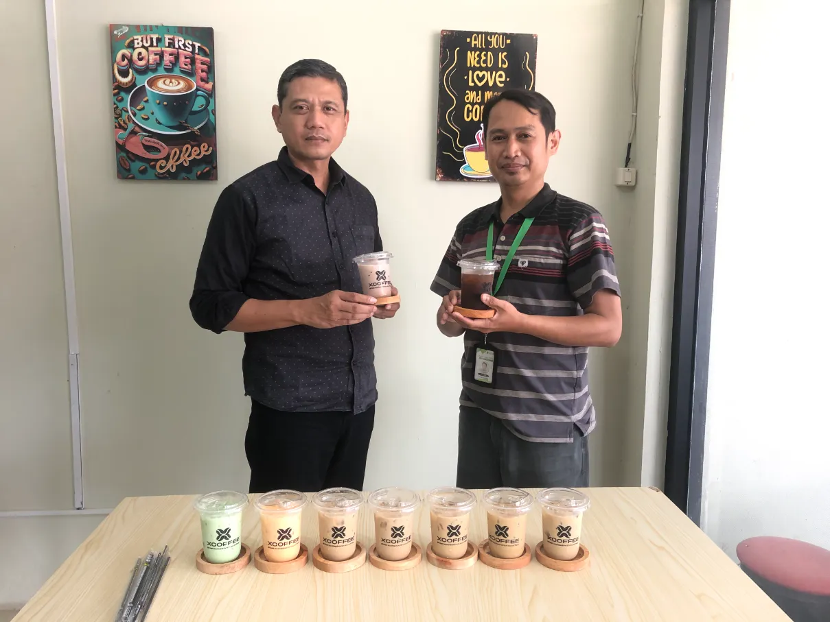 Jabat tangan kesepakatan kemitraan